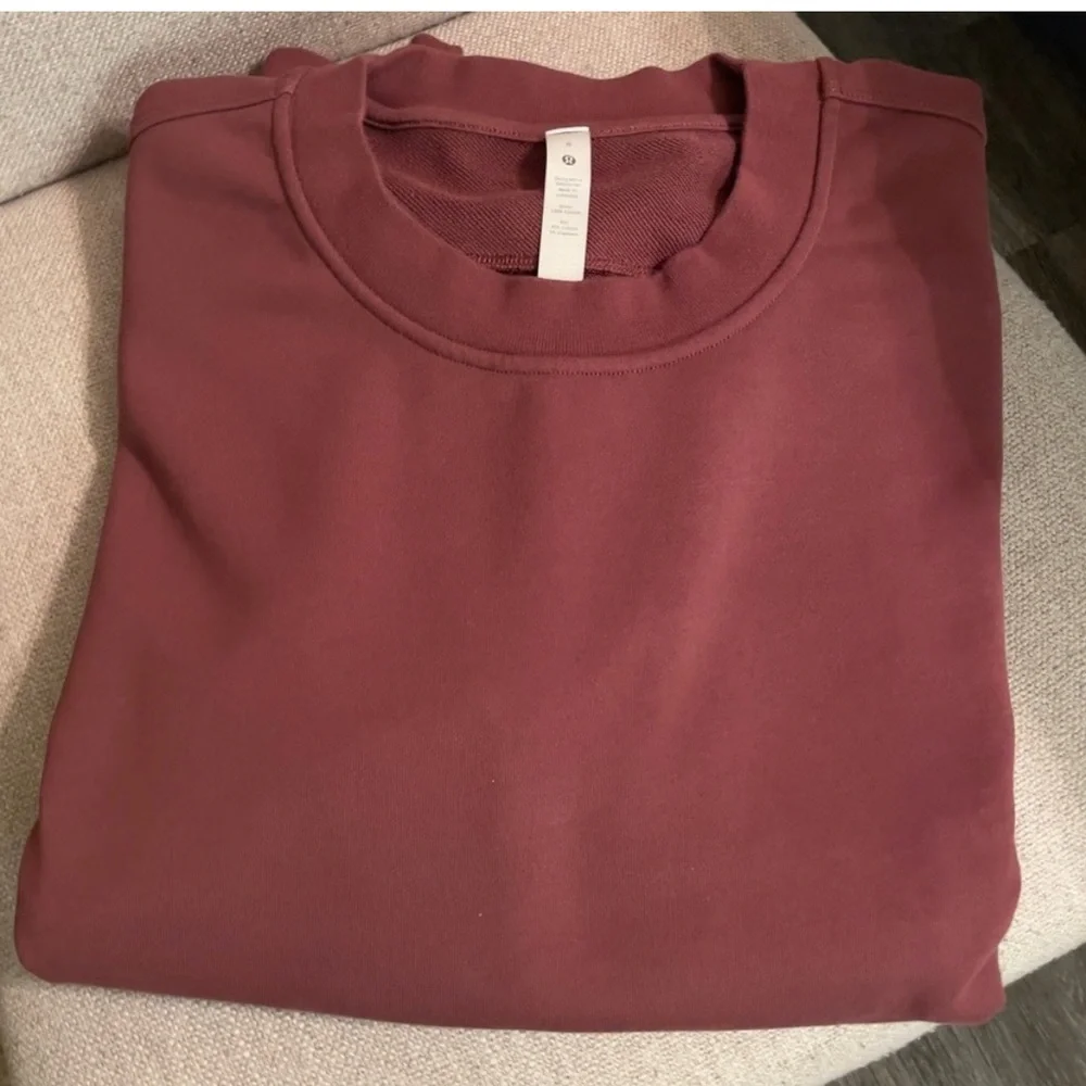 LULULEMON perfectly oversized in Smokey red - Picture 2 of 4